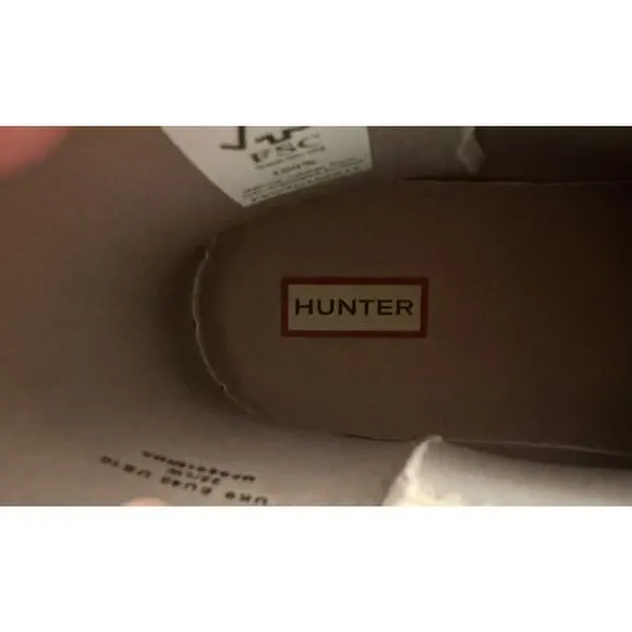HUNTER  Boots Men's Commando Chelsea Boots In Skimming Stone color Sz 10