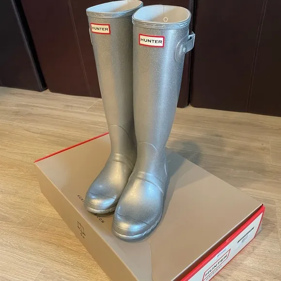 Hunter Metallic Silver Boots