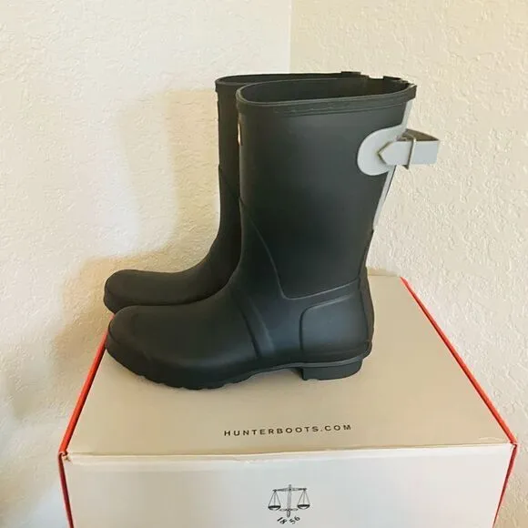 HUNTER Original Short Back Adjustable Rain Boot, BLACK GRAY, Size 9, NWT