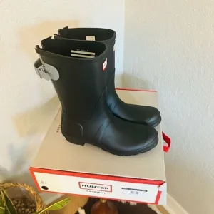 HUNTER Original Short Back Adjustable Rain Boot, BLACK GRAY, Size 10, NWT