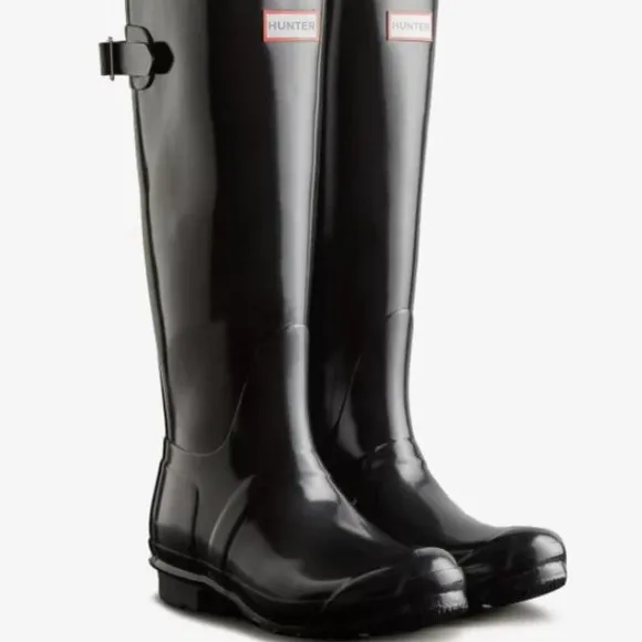 Hunter Original Tall Back Adjustable Gloss Rain Boots in Black, size 5