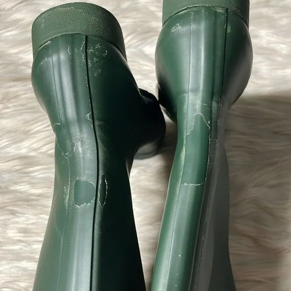 Hunter Tour Tall Rain Boots in Green