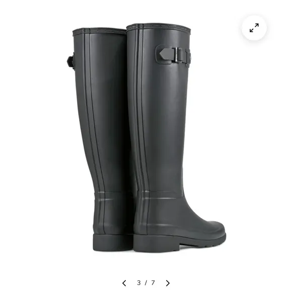 Hunter Women's Black Rain Boots