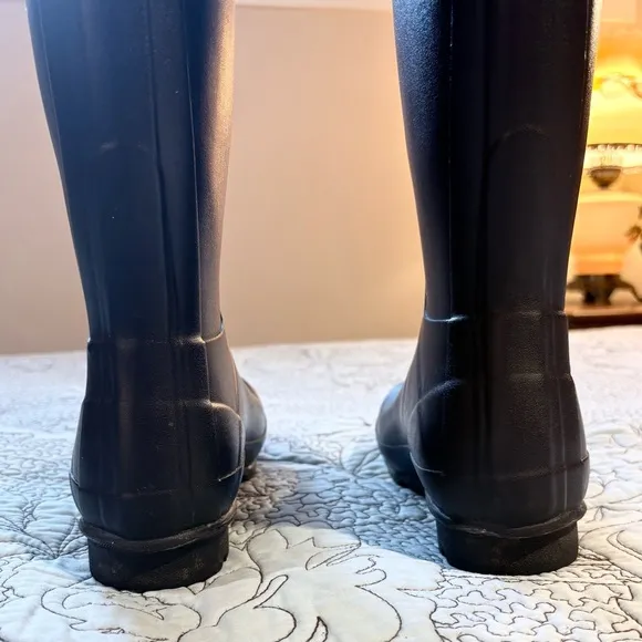 HUNTER Women's Original Tall Rain Boots in Black  Sz 6
