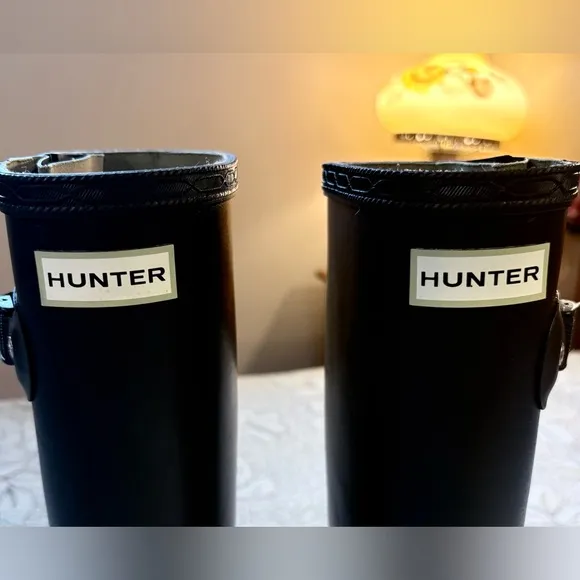HUNTER Women's Original Tall Rain Boots in Black  Sz 6