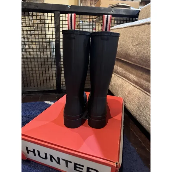 Hunter Women's PLAY™ Tall Rain Boots Size Black Size 7 Duck