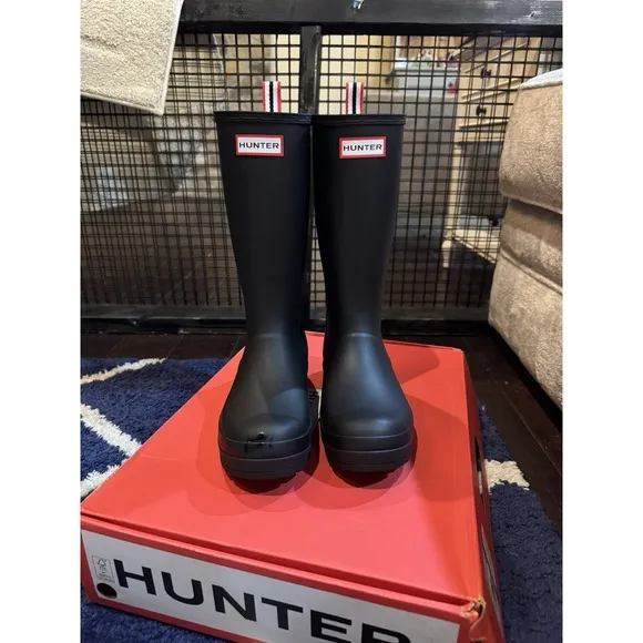 Hunter Women's PLAY™ Tall Rain Boots Size Black Size 7 Duck
