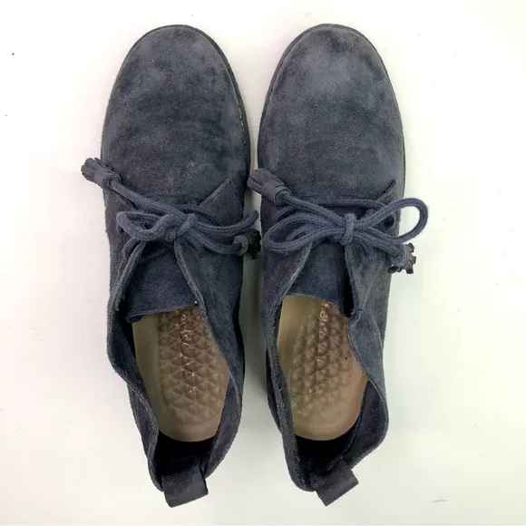 Hush Puppies blue suede chukka ankle boots lace up size 7.5 wide