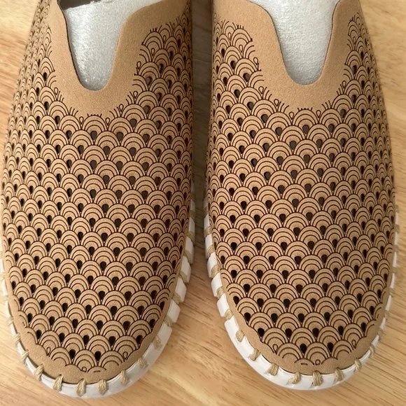 Ilse Jacobsen Perforated Slip-On Shoes -Tulip