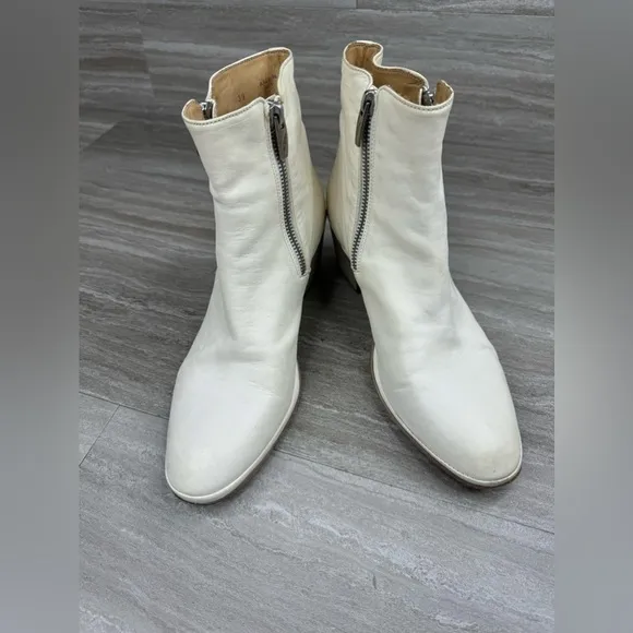 I.N.K. Block Heel Ankle Side Zip Cream Leather Boots EU 39 US  8