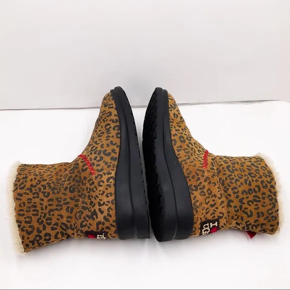 {I❤UGG} Leopard Print Bootie
