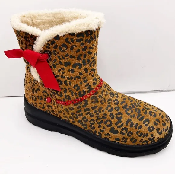{I❤UGG} Leopard Print Bootie
