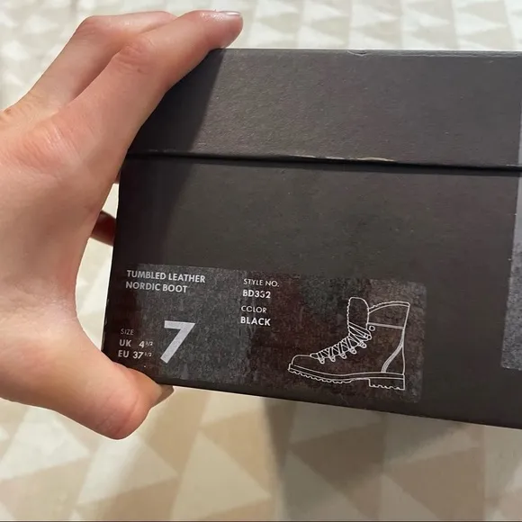 J crew womens nordic boots black leather size 7