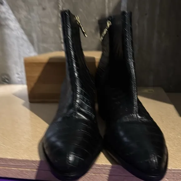 J. McLaughlin Ankle Boots (A0009)