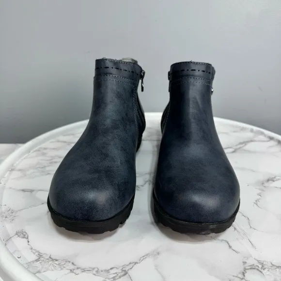J Sport Women’s Ankle Boots sz 9 NEW Display Item # H867