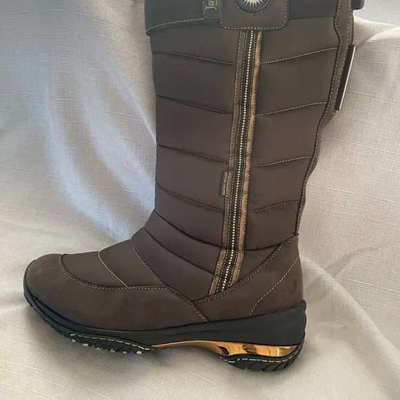 Jambu Women’s Boots - 8 NWOT (Never Worn)