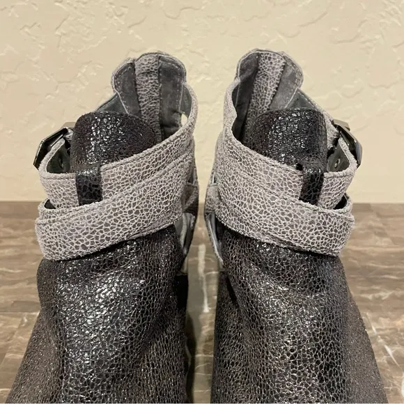 Jeffrey Campbell Everly Two-toned Leather Ankle Boots