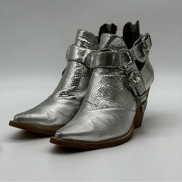 Jeffrey Campbell Free People Ankle Boots. Size 8