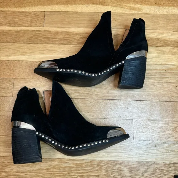 Jeffrey Campbell Optimum ST Black Oiled Silver Suede Studded Boots 9