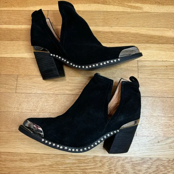 Jeffrey Campbell Optimum ST Black Oiled Silver Suede Studded Boots 9