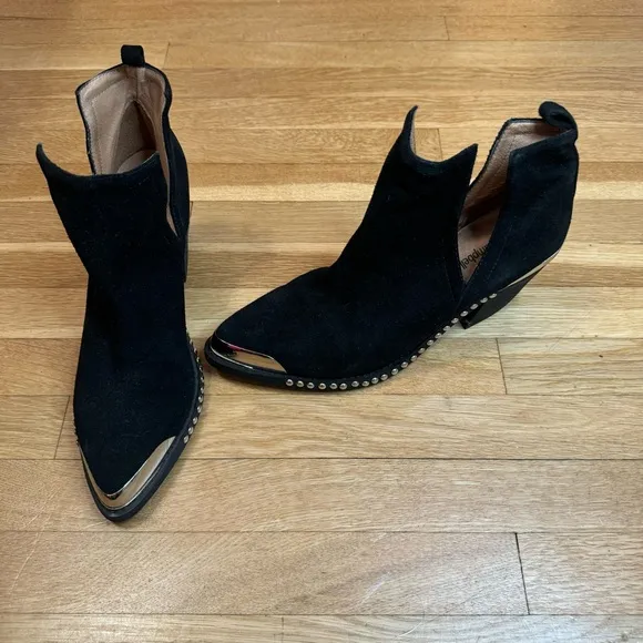 Jeffrey Campbell Optimum ST Black Oiled Silver Suede Studded Boots 9