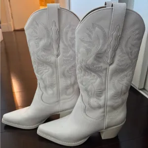 Jeffrey Campbell White Heeled Boots with Western FlairNever worn outside house