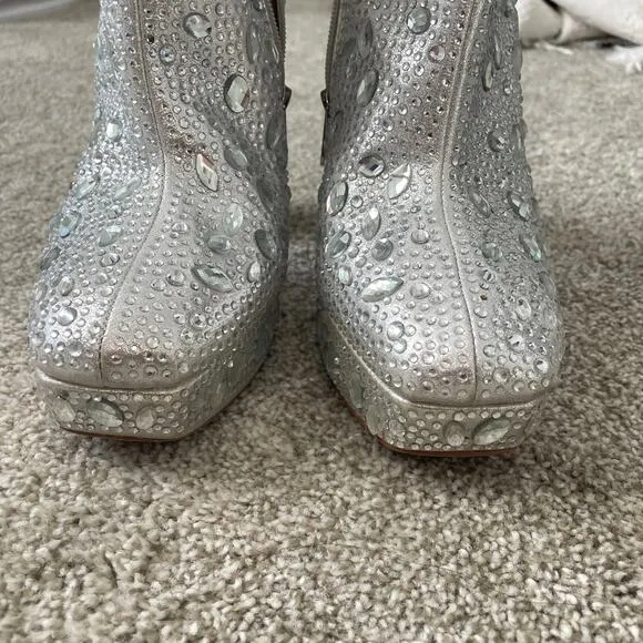 Jessica Simpson 10 silver embellished rhinestone platform ankle boot 2114