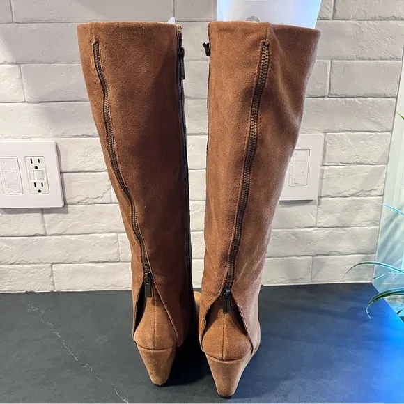 Jessica Simpson sz 6 Rallie chestnut suede tall wedge boots