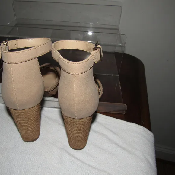 JESSICA SIMPSON Tan JP Moniah Heels Shoes Size 9M