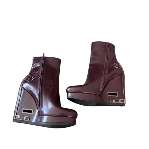 JIL SANDER Leather Ankle Wedge Boots in Burgundy 40