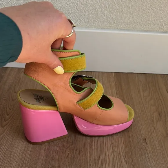 John Fluevog Stylish Pink and Tan Women's Sandals