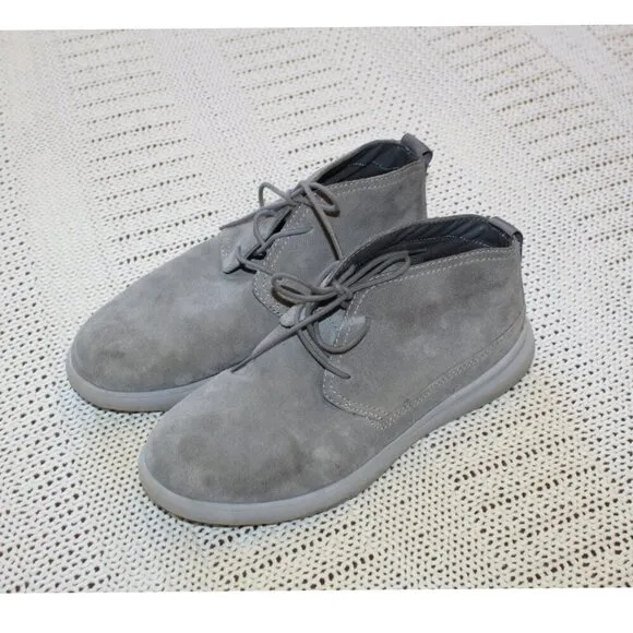 Johnnie O Chill Chukka men's Suede leather Shoes 8M Grey Size Ankle Boots