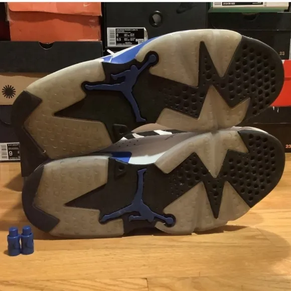 Jordan 6 Retro Athletic Shoes - White and Blue Mens Size 10