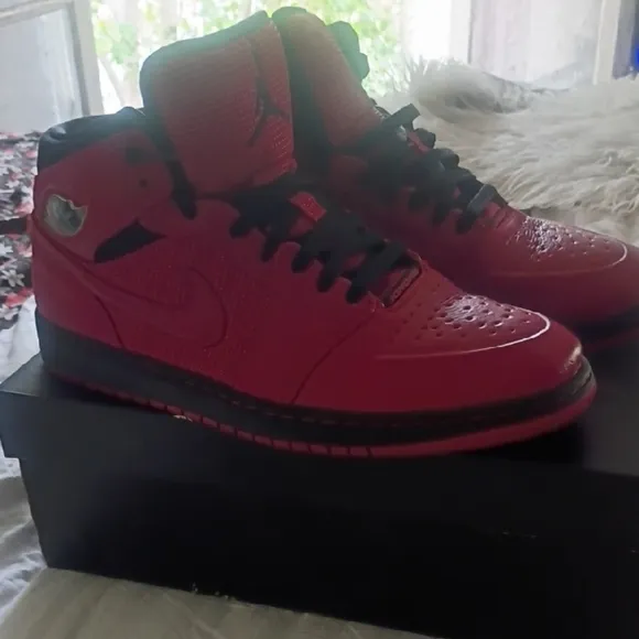 Jordan Athletic Shoes Red and Black