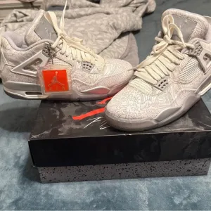 Jordan Athletic Shoes - White and Gray