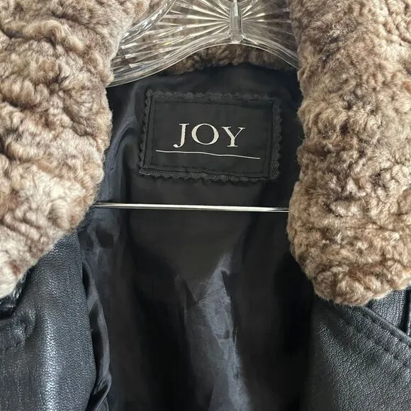 Joy Genuine Lambskin ‎ Leather Coat, sz Large, belted, faux fur collar, high end
