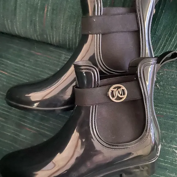 Juicy Couture Women’s Ankle Black Boots