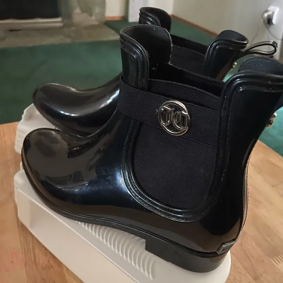 Juicy Couture Women’s Ankle Black Boots