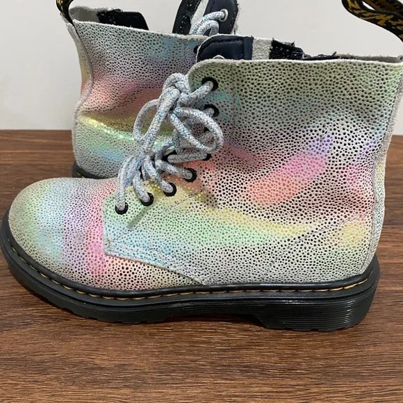 JUNIOR 1460 PASCAL IRIDESCENT LACE UP BOOTS dr martens