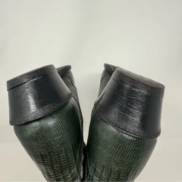 Justin Boots Black and Dark Green Cowboy Boots with Embroidery Boho festival