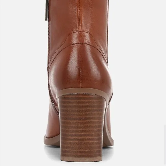 Kalina Ankle Bootie by Naturaluzer size 10