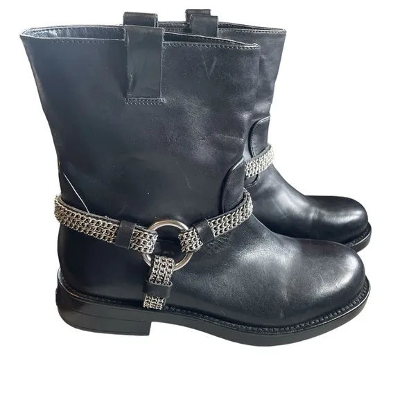 Karl Lagerfeld Paris Black Leather Vernet Motorcycle Boots W/Chain Harness, 6.5