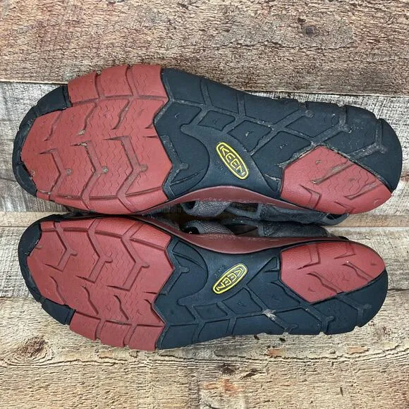 Keen Clearwater CNX Sandals Hiking Water Shoes Raven Burnt Henna Size 10