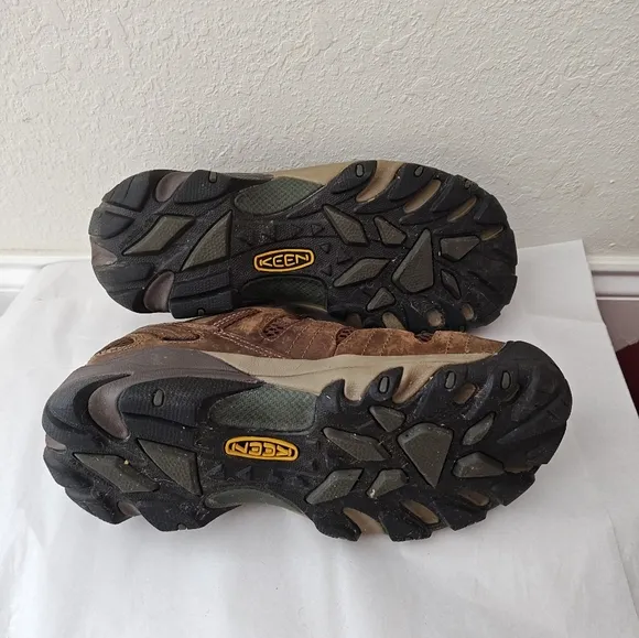 KEEN Detroit Soft Toe Leather Hiking Low Shoes