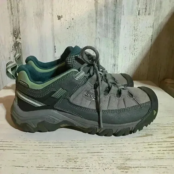 Keen Low Women's Hiking Shoes Size 7 Gray Green American Built WaterProof Flint