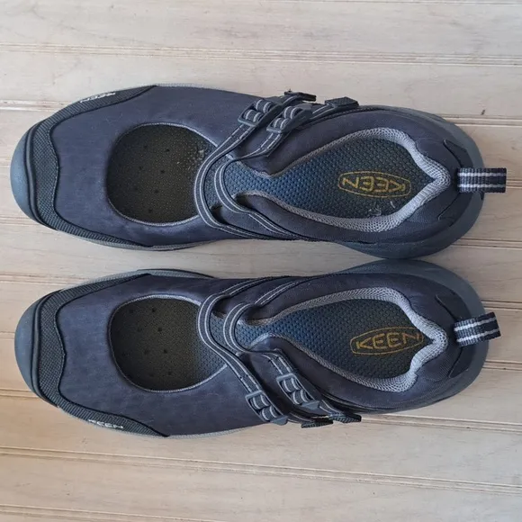 Keen Malibu Double Strap Mary Jane Trail Hiking Camping Comfort Durable Shoe