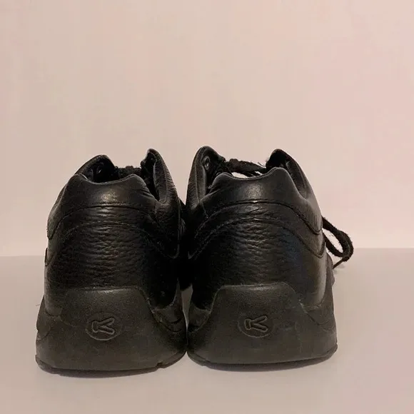 KEEN Men's Black Leather 1365-BKFG Walking Hiking Anti-Slip Shoes