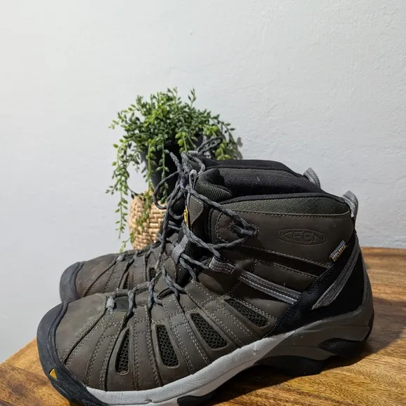Keen Mens Flint Mid Steel Toe Boot Gray‎ Size 13D