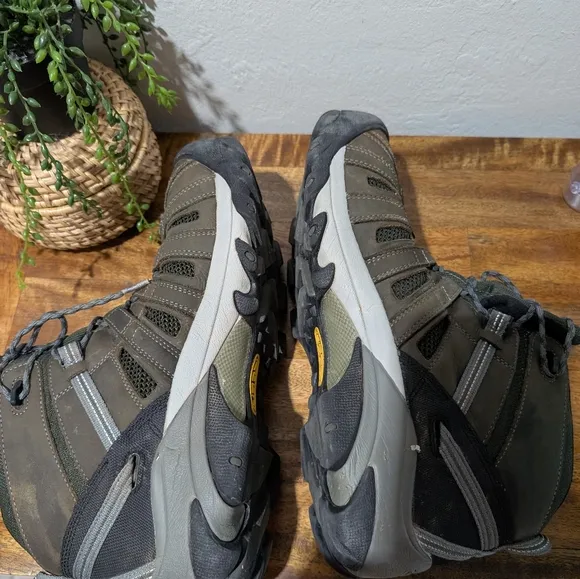 Keen Mens Flint Mid Steel Toe Boot Gray‎ Size 13D