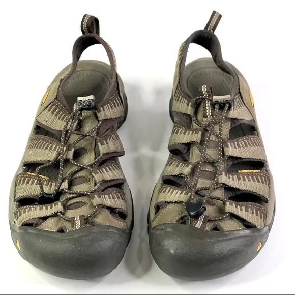 Keen Newport H2 Black Olive water shoes sandals men’s 10
